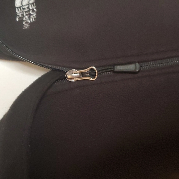 North Face Fleece Vest - Picture 12 of 14